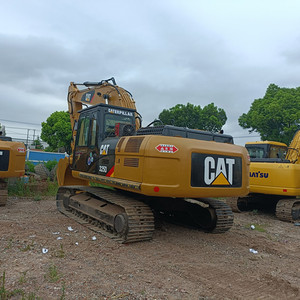 Excavatrice sur chenilles CAT 325D de 25 tonnes avec godet de terrassement d'une capacité de 1,15 m³, modèle d'excavatrice sur chenilles CAT 325D d'occasion - Product Image 3