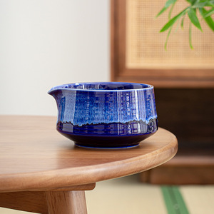Cuenco de cerámica <span class=keywords><strong>Matcha</strong></span> de porcelana tradicional hecho a mano <span class=keywords><strong>con</strong></span> pico vertedor Taza de cerámica de café y té de estilo japonés - Product Image 6