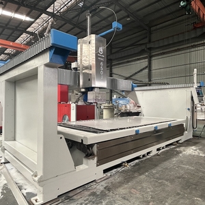 HUALONG HKNC-650J : <span class=keywords><strong>Scie</strong></span> <span class=keywords><strong>à</strong></span> pont CNC 5 axes avec découpe <span class=keywords><strong>à</strong></span> l'<span class=keywords><strong>eau</strong></span> intégrée et automatisation <span class=keywords><strong>à</strong></span> double <span class=keywords><strong>table</strong></span> - Product Image 2