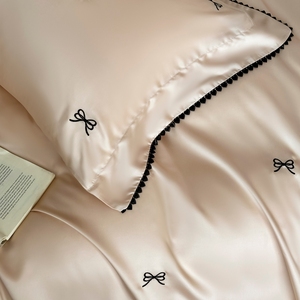 Parure de lit de luxe légère brodée en soie lavée de haute qualité, style français, disponible en 3 ou 4 pièces - Product Image 6
