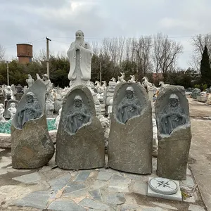 Escultura em pedra natural estátua religiosa antiga esculpida em forma de figura