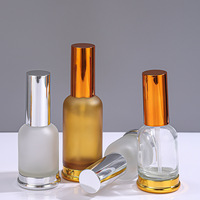 Nouvelle conception, flacon pompe pour huile essentielle en or, 20 ml, 30 ml, 50 ml, flacon en verre pour cosmétiques, spray pour soin de la peau, sérum