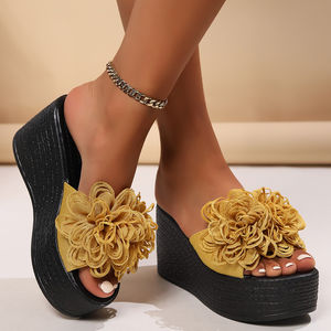 Nouvelles Sandales Compensées à Bout Ouvert 2025 Grande Taille Fleur Rouge Plage Femme M13 - Product Image 3