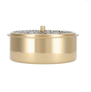 Casserole ronde faite à la main en métal du Moyen-Orient de haute qualité pour le réchauffement des aliments de cuisine pour une utilisation de table dans la finition en laiton - Product Image 1