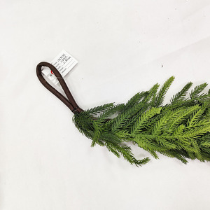 Guirnalda de Navidad 183cm Faux Greenery Norfolk Pine Real Touch Artificial <span class=keywords><strong>Araucaria</strong></span> Vine Navidad Preservada Flor Guirnalda de cedro - Product Image 5
