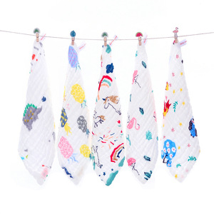 Toalla de gasa de algodón Qidou para bebés, 30x30cm, estampada de seis capas para bebés - Product Image 1