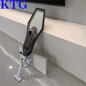 300W 600W 900W <span class=keywords><strong>1000W</strong></span> 1200W Sensor <span class=keywords><strong>Solar</strong></span> Street Light Alumínio Controle Remoto Impermeável <span class=keywords><strong>Solar</strong></span> Powered <span class=keywords><strong>Solar</strong></span> Light Outdoor - Product Image 4