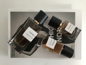 Bottiglia di Vetro Quadrata Personalizzata per Profumo Spray 30ml 50ml 100ml, Flacone di Lusso per Parfum con Tappo in Legno - Product Image 2