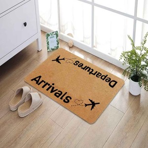 Tapis de porte Cangming en imitation fibre de coco 60x90cm, motif Arrivées Dparts, tapis d'entrée antidérapant et lavable - Product Image 1