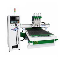 Jinan Mosencnc Router CNC 1325 de Múltiples Cabezales y Husillos Múltiples, Máquina de Grabado de Madera de Alta Velocidad con Mesa de Vacío y Motor para Pantallas de Muebles