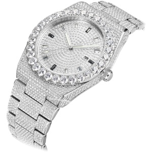 Fabricant <span class=keywords><strong>de</strong></span> montres OEM VVS Moissanite, montres mécaniques <span class=keywords><strong>de</strong></span> luxe en acier inoxydable, style hip-hop, serties <span class=keywords><strong>de</strong></span> pierres, pour hommes - Product Image 2