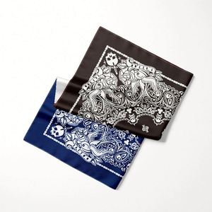 Foulard carré en soie pour femme, foulard à la texture soyeuse pour envelopper les cheveux et dormir la nuit - Product Image 3
