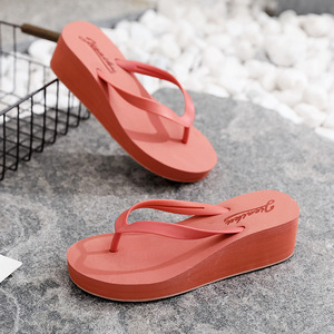 Sandalias de cuña para mujer con suela gruesa y puntera abierta, estilo casual y antideslizante para playa y uso exterior. - Product Image 4