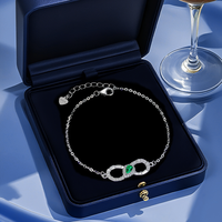 Vente en gros personnalisé S925 Sterling Silver Eternal Heart Infinity Huit Bracelet pour femme Bracelet de luxe en zircone