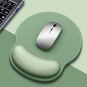 Tốt Nhất Bán Tùy Chỉnh Gel Bộ Nhớ Bọt Màu Xám Và Màu Đen Gradient Độn Không Trượt Cao Su Cơ Sở Bàn Phím Chơi Game Cổ Tay Phần Còn lại Chuột Pad - Product Image 6