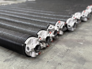 Resorte de torsión de alta resistencia a la corrosión, fuerte y con reducción de ruido, para puertas de almacén, fabricado con acero con alto contenido de carbono. - Product Image 6