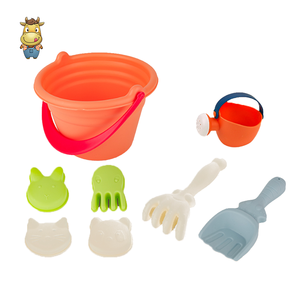 Ensemble de seaux de plage pour enfants, 8 pièces, avec arrosoir, râteau, pelle, moules d'animaux, jouets d'été - Product Image 1