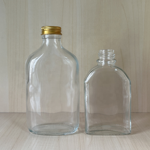 Flacon pulvérisateur de voyage rechargeable <span class=keywords><strong>en</strong></span> verre <span class=keywords><strong>vert</strong></span> épais de 1 oz (30 ml) avec pulvérisateur fin à brume fine de 18 mm et finition argentée brillante - Product Image 5