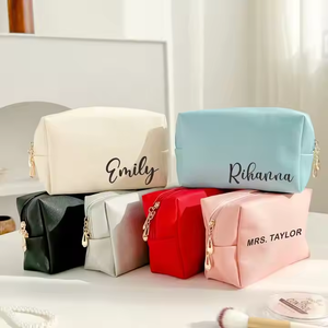 Bolsas de Maquillaje Personalizadas con Logotipo, Económicas, Impresas con Serigrafía, Regalos para Damas de Honor, Kits de Artículos de Tocador de Lujo, Bolsa de Viaje Lavable de PU con Cierre - Product Image 4