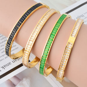 Bracelets en acier inoxydable plaqués or 14 carats avec zircon cristal de couleur personnalisée pour l'anniversaire des femmes - Product Image 1