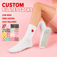 Chaussettes de Pilates pour femmes avec logo athlétique, antidérapantes, en coton de luxe, pour le ballet et le yoga, avec grip, personnalisables, en gros