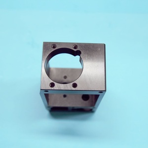 Piezas Metálicas de Mecanizado CNC Personalizadas Profesionales, Piezas de Acero Inoxidable, Aluminio y Titanio con Recubrimiento en Polvo - Product Image 6