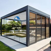 Pergola de jardin de luxe motorisée en aluminium avec toit à lames orientables pour patio extérieur
