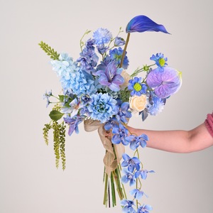 Bouquet de fleurs artificielles en soie bleu et violet, design floral original, décoration de mariage et de maison - Product Image 1