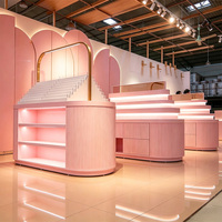 Table de présentation de parfums sur mesure, mobilier de présentation pour la vente au détail, étagère en verre, métal et bois pour les magasins de cosmétiques, présentation de flacons en boutique