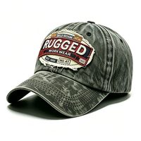 Casquette de baseball vintage en coton délavé, style 'Dad Hat', avec patch brodé personnalisé et effiloché, robuste, pour le travail et l'extérieur, non structurée, avec motif lettre