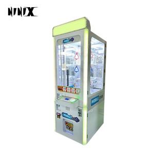 2024 Máquina recreativa Key Master con grúa, mini máquina expendedora de premios de juguetes de peluche, zapatos, teléfonos y muñecas, con sistema de llave perforada y nuevos premios de llaves - Product Image 6