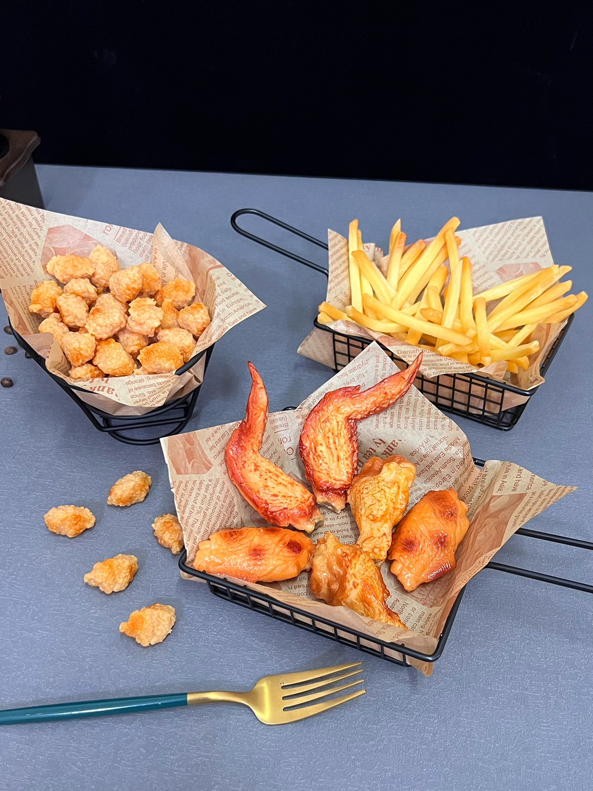 15 Pezzi Di Cibo Finto Giocattolo - Patatine Fritte E Crocchette Di Pollo In PVC - 5