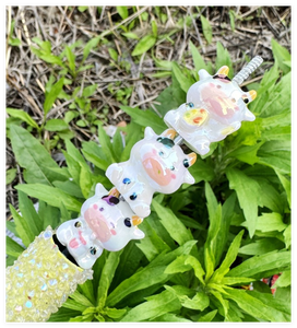 Set di Giocattoli per Bambini: Mini Fattoria Animale, Giardino delle Fate, Casetta delle Bambole, Figure 3D, Perline a Forma di Mucca con Foro per Creazione di Gioielli e Penne - Product Image 3