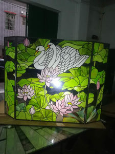 Stained Glass Birds Fireplace Screen Solid Structure European Design High Light Transmittance Decoration - Product Image 5