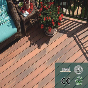 Pavimentazione Composita WPC con Venatura Profonda del Legno, Anticorrosione, per Esterni, Terrazze di Hotel e Zone Intorno alle Piscine - Product Image 1