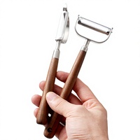 Couteau à éplucher multifonctionnel en acier inoxydable 304 et bois de noyer, style japonais, pour cuisine domestique, éplucheur de fruits et outil de découpe de pommes de terre