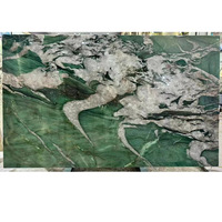 Luxueuses dalles de quartzite vert cristal fuchsite