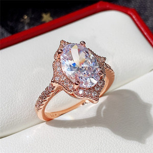 Anello Principessa in Zircone Color Oro Rosa per Donne, Elegante Gioiello da Dito per Fidanzamento - Product Image 6