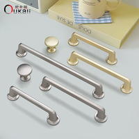 Oukkali pegangan kabinet furnitur mewah Modern, Laci dapur paduan seng disikat tembaga pegangan kenop tarik