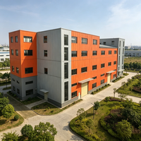 Entrepôt logistique préfabriqué en structure acier multi-étages, résistant au feu et au vent, avec bureaux intégrés