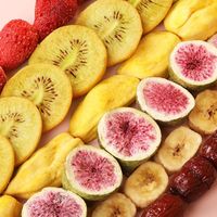 Gezonde knapperige gemengde fruitchips, laagtemperatuur gebakken, magere snack voor dagelijks gebruik, groothandelslevering
