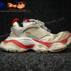 รองเท้าผ้าใบลำลองหนังดีไซน์หรู พื้นรองเท้าตาข่าย PU คุณภาพสูง รองเท้าทรง Chunky สไตล์เดินเล่น สำหรับทุกเพศ - Product Image 2