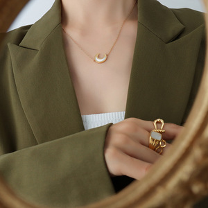 แฟชั่นไม่ทำให้เสื่อมเสียชุด2ชิ้นสร้อยคอชุบทอง18K ทำจากสเตนเลสเปลือกหอยและต่างหูชุดเครื่องประดับผู้หญิง - Product Image 2
