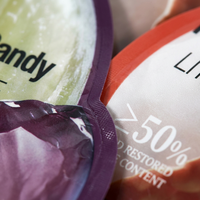 Sachet souple personnalisé à fermeture éclair de qualité alimentaire, imprimé sur mesure pour le stockage de bonbons, de friandises et de snacks