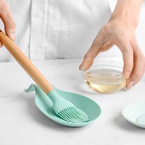 Household Insulated Silicone Spoon Rest Spatula Holder Silicone Spoon Rest Dish Soup Spoon Storage Holder Mat - Product Image 4