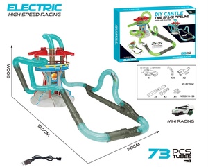 Jouet STEM DIY Château électrique à pistes, course de voitures dans le temps et l'espace - Ensemble de construction en plastique de 8 pièces - Product Image 2