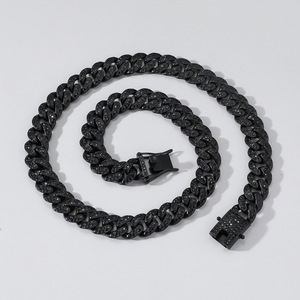 Collar de Cadena Cubana Negra de 13mm Estilo Hiphop 2026, Collar Punk Simple Geométrico para Hombre, Joyería de Moda - Product Image 3