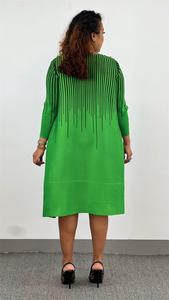 <span class=keywords><strong>Miyaki</strong></span> ชุดเดรสทรงหลวมขนาดใหญ่สำหรับผู้หญิง, เดรสผ้ากำมะหยี่อัดจีบสีดำลายแถบขนาดใหญ่พิเศษ - Product Image 6