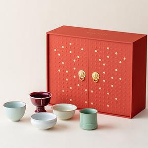 Cinq célèbres fours <span class=keywords><strong>Wufu</strong></span>, boîte cadeau de tasses à thé en céramique chinoise, design rétro de luxe léger, tasse à thé pour les affaires - Product Image 1