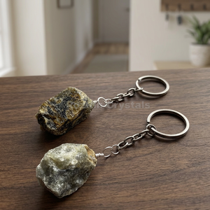 Porte-clés en cristal naturel transparent brut 30-45mm - Product Image 2